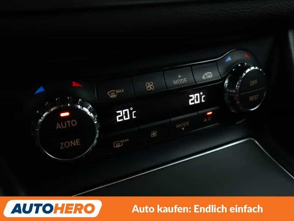 Mercedes-Benz CLA-Class 220 4Matic Urban Aut.*LED*NAVI*TEMPO*CAM*PDC 11/2017-photo-24