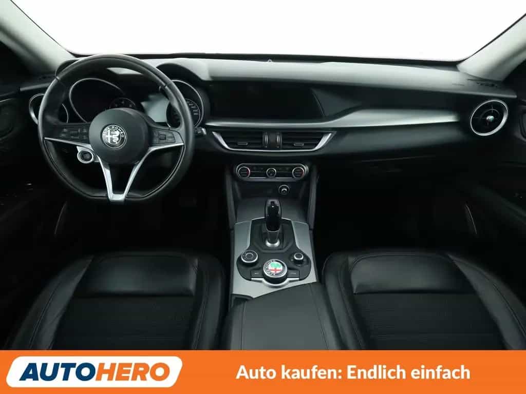 Alfa Romeo Stelvio 2.2 JTDM Super Q4 Aut.*NAV*XENON*ACC*CAM*PDC* 11/2017-photo-11