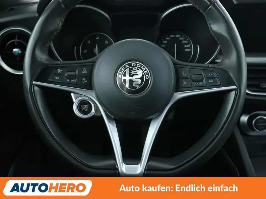 Alfa Romeo Stelvio 2.2 JTDM Super Q4 Aut.*NAV*XENON*ACC*CAM*PDC* 11/2017-photo-18