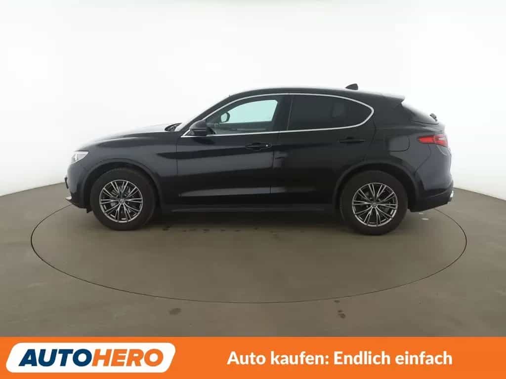 Alfa Romeo Stelvio 2.2 JTDM Super Q4 Aut.*NAV*XENON*ACC*CAM*PDC* 11/2017-photo-2