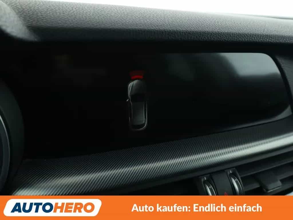 Alfa Romeo Stelvio 2.2 JTDM Super Q4 Aut.*NAV*XENON*ACC*CAM*PDC* 11/2017-photo-20