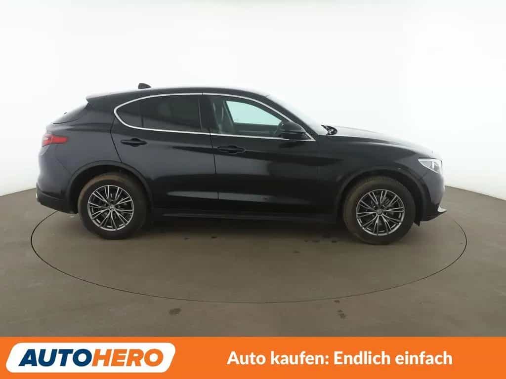 Alfa Romeo Stelvio 2.2 JTDM Super Q4 Aut.*NAV*XENON*ACC*CAM*PDC* 11/2017-photo-6