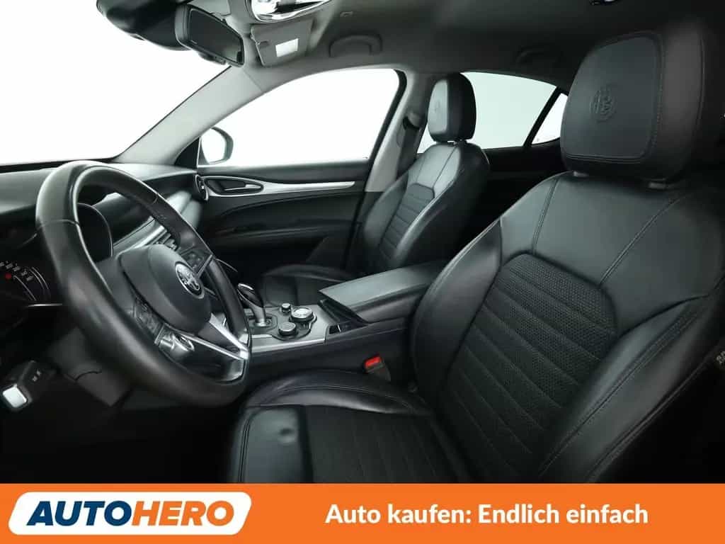Alfa Romeo Stelvio 2.2 JTDM Super Q4 Aut.*NAV*XENON*ACC*CAM*PDC* 11/2017-photo-9