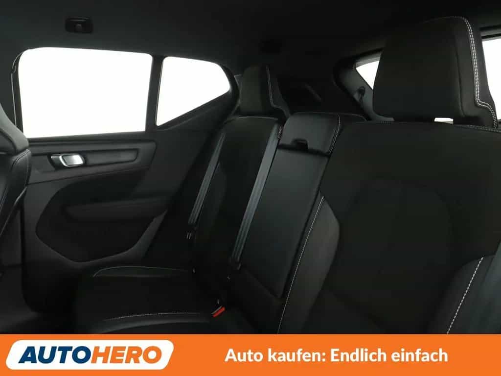 Volvo 2.0 B4 R-Design 2WD Aut.*NAV*LED*TEMP*CAM*PDC* 04/2021-photo-12