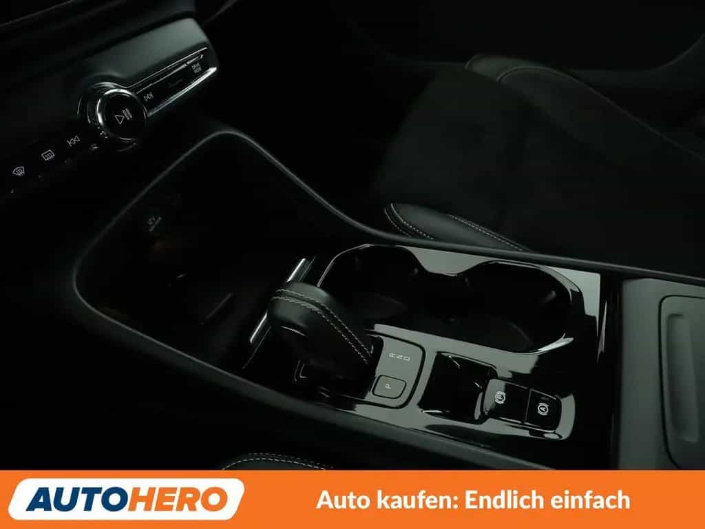 Volvo 2.0 B4 R-Design 2WD Aut.*NAV*LED*TEMP*CAM*PDC* 04/2021-photo-25