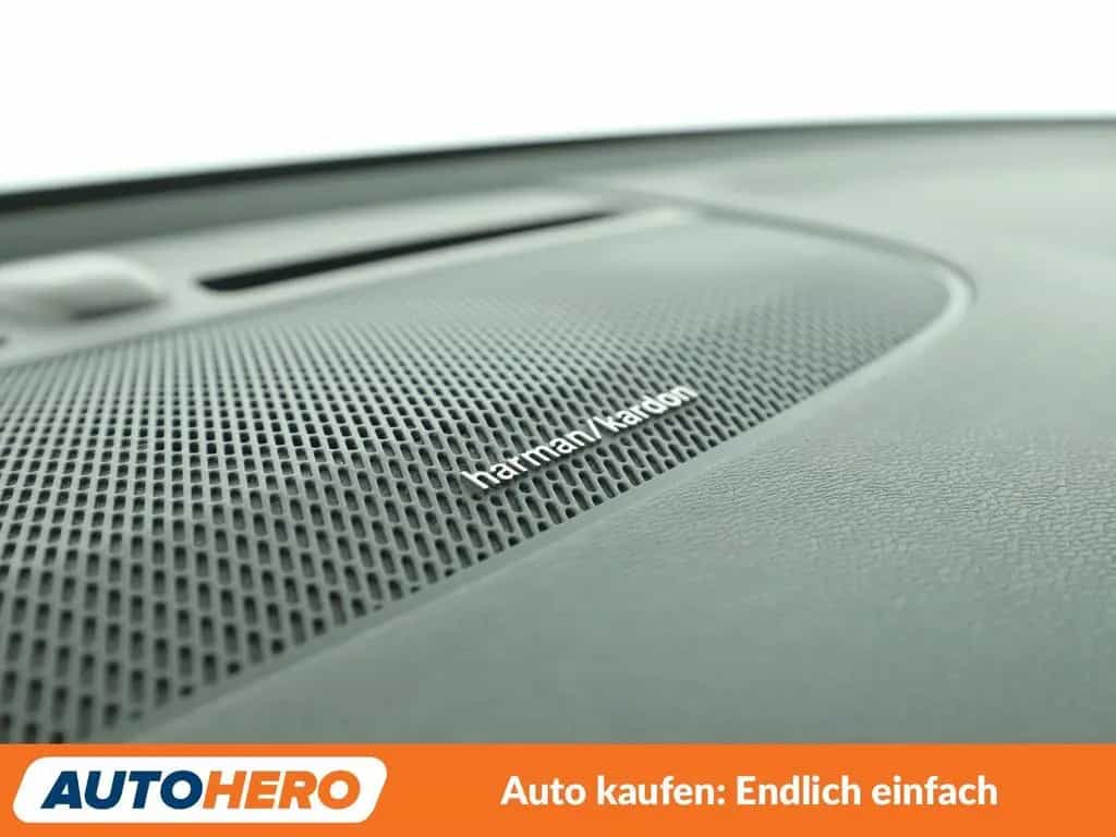 Volvo 2.0 B4 R-Design 2WD Aut.*NAV*LED*TEMP*CAM*PDC* 04/2021-photo-33
