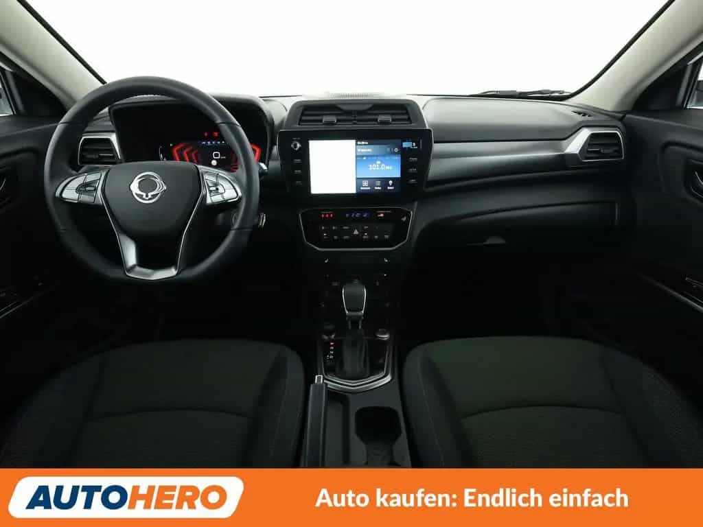 KGM Tivoli 1.5 T-GDi Nomad Aut.*NAVI*CAM*PDC*SHZ* 11/2025-photo-11