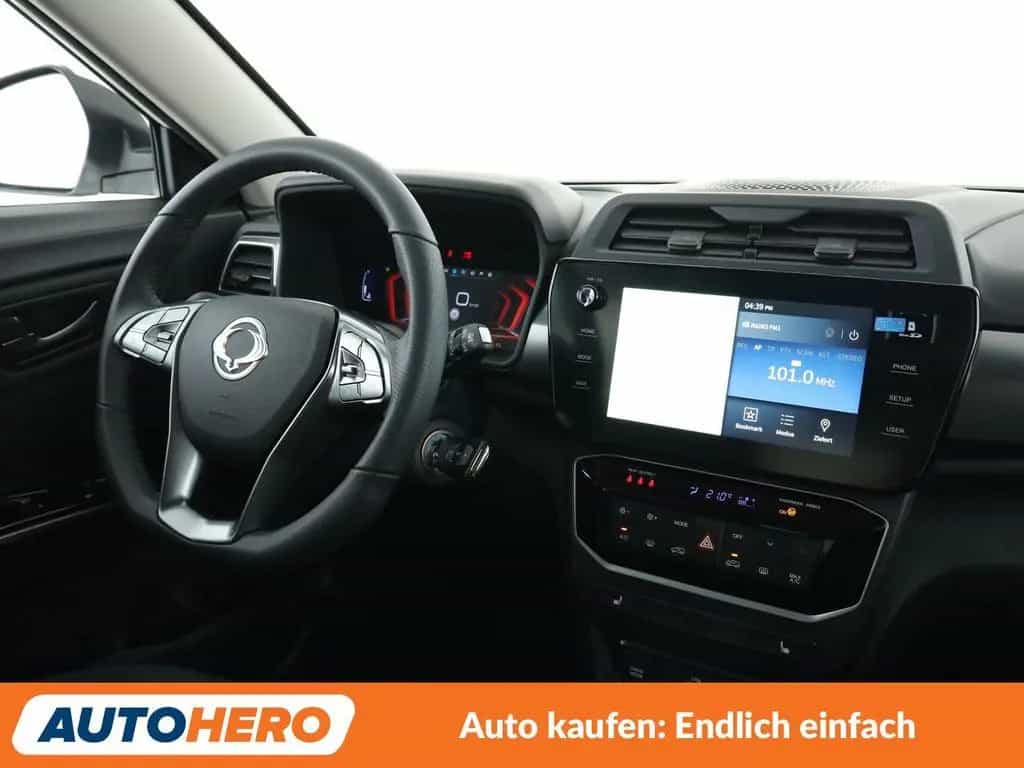 KGM Tivoli 1.5 T-GDi Nomad Aut.*NAVI*CAM*PDC*SHZ* 11/2025-photo-12