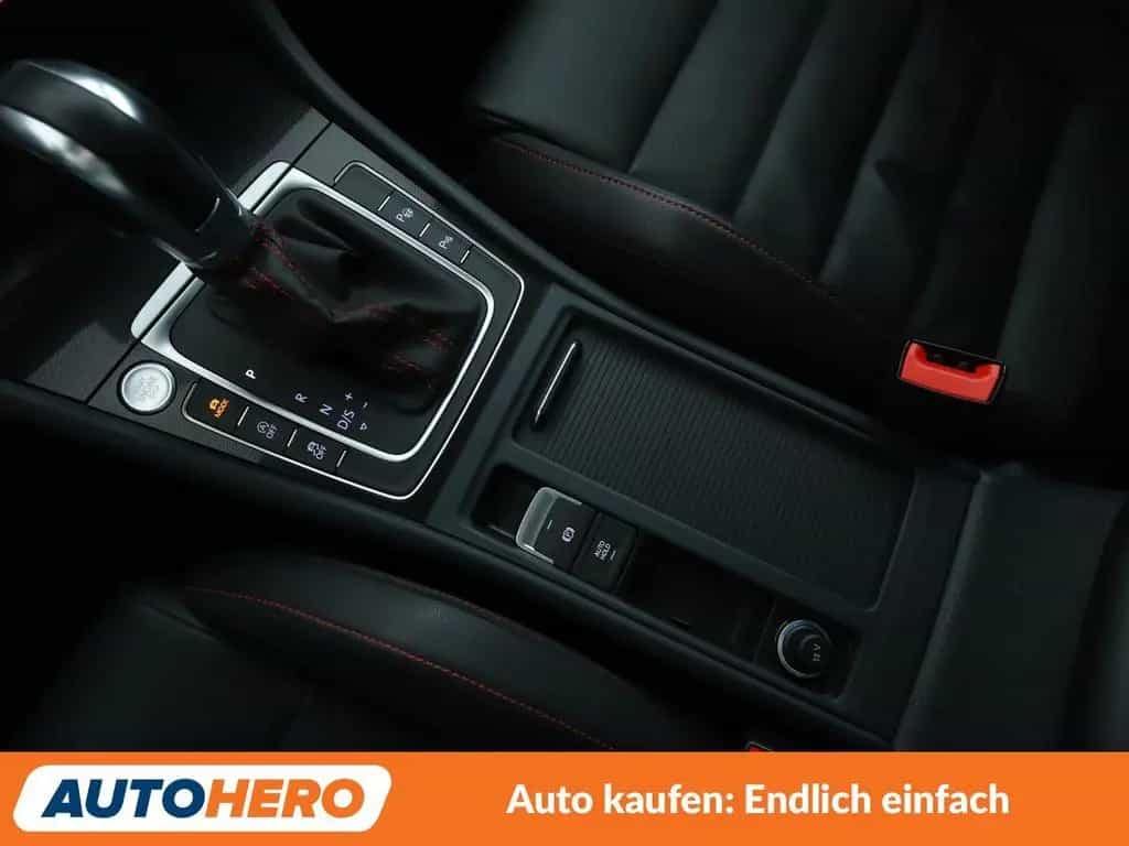 Volkswagen Golf VII 2.0 TFSI GTI "Performance" BM Aut.*ACC* 07/2015-photo-23