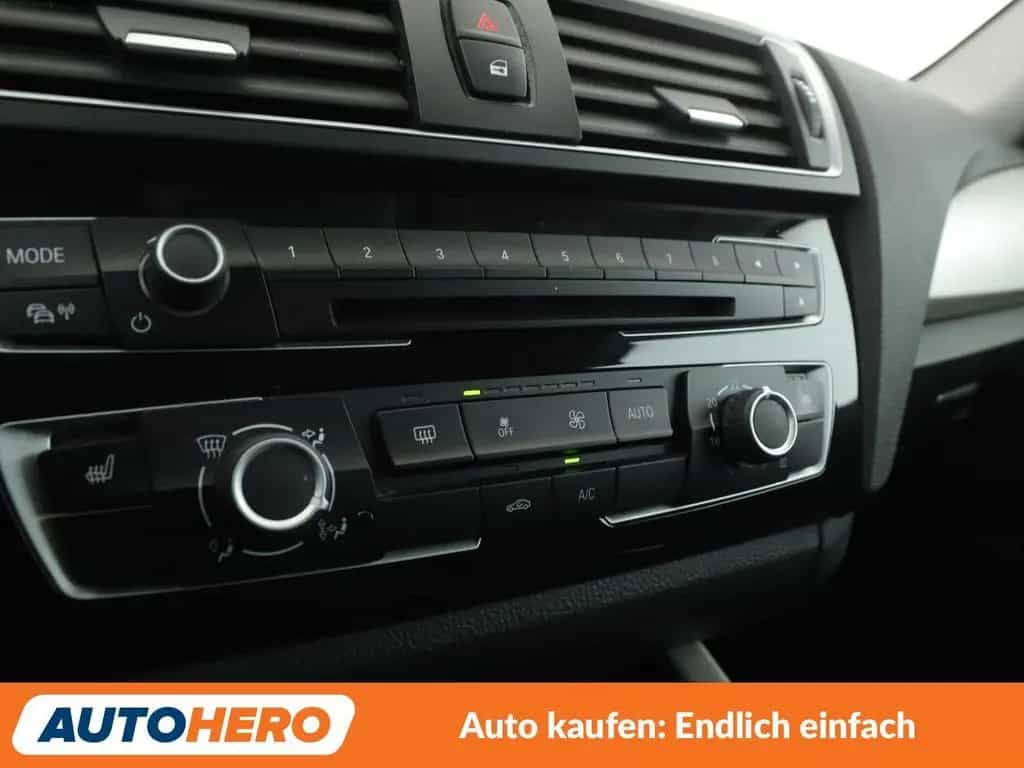 BMW 1 Series 118i Advantage Aut.*NAVI*TEMPO*PDC*SHZ*KLIMA* 03/2016-photo-21