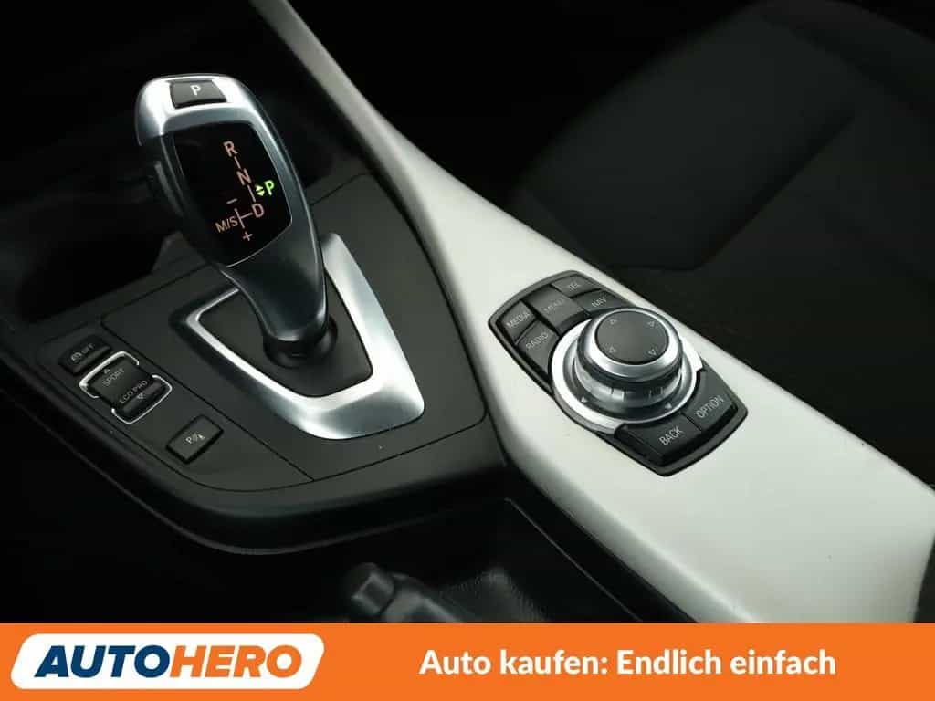 BMW 1 Series 118i Advantage Aut.*NAVI*TEMPO*PDC*SHZ*KLIMA* 03/2016-photo-22