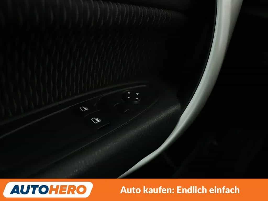 BMW 1 Series 118i Advantage Aut.*NAVI*TEMPO*PDC*SHZ*KLIMA* 03/2016-photo-23