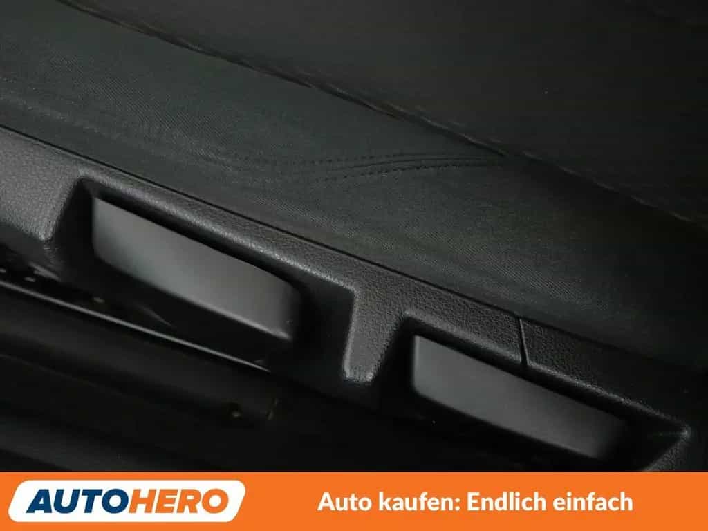 BMW 1 Series 118i Advantage Aut.*NAVI*TEMPO*PDC*SHZ*KLIMA* 03/2016-photo-24