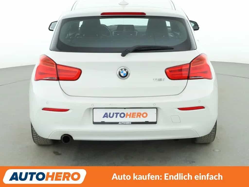 BMW 1 Series 118i Advantage Aut.*NAVI*TEMPO*PDC*SHZ*KLIMA* 03/2016-photo-4