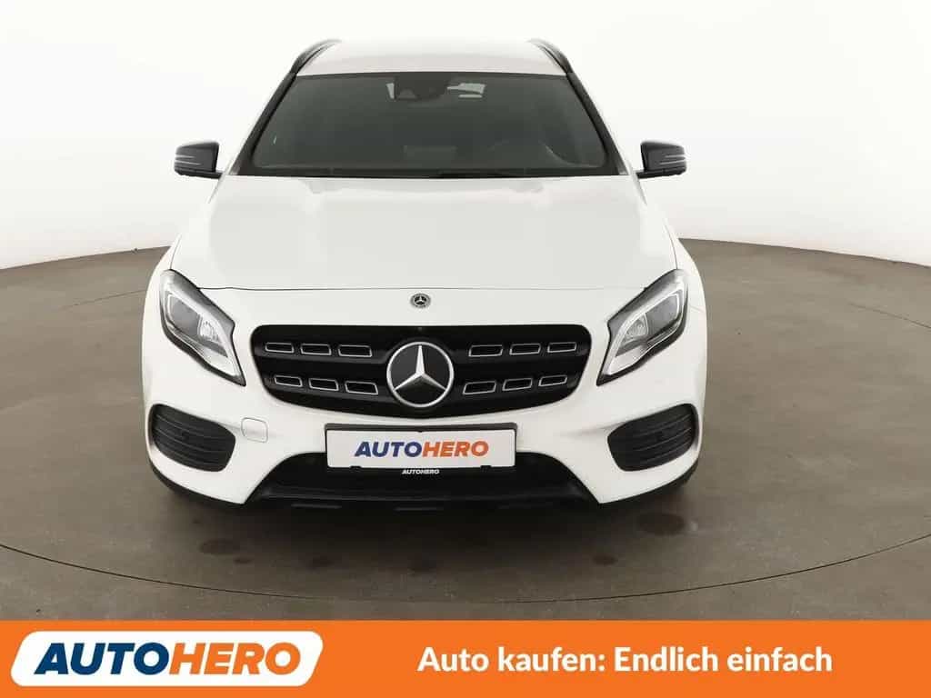 Mercedes-Benz GLA 220 GLA-Klasse GLA 220 4Matic AMG Line Aut.*NAV*LED* 10/2018-photo-8