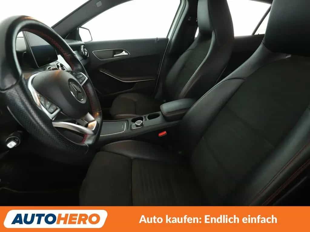 Mercedes-Benz GLA 220 GLA-Klasse GLA 220 4Matic AMG Line Aut.*NAV*LED* 10/2018-photo-9