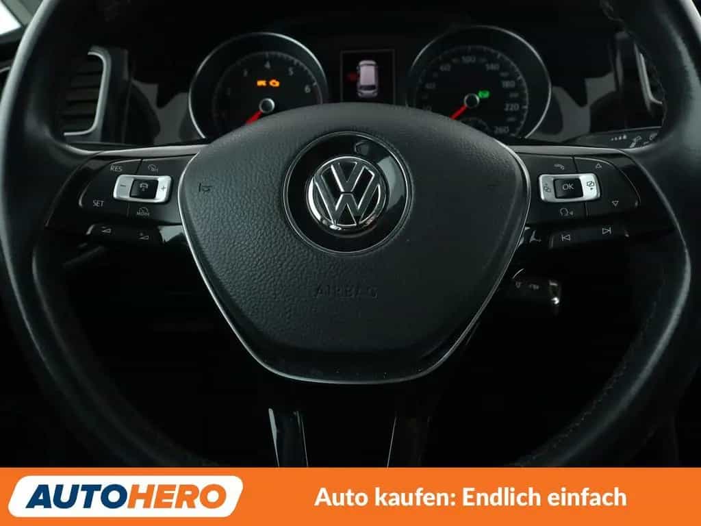 Volkswagen Golf VII 1.5 TSI ACT Highline BM Aut.*NAVI*LED* 11/2017-photo-18