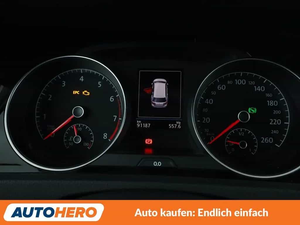 Volkswagen Golf VII 1.5 TSI ACT Highline BM Aut.*NAVI*LED* 11/2017-photo-19