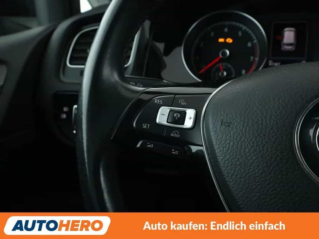 Volkswagen Golf VII 1.5 TSI ACT Highline BM Aut.*NAVI*LED* 11/2017-photo-26
