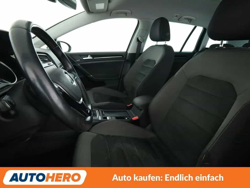 Volkswagen Golf VII 1.5 TSI ACT Highline BM Aut.*NAVI*LED* 11/2017-photo-9