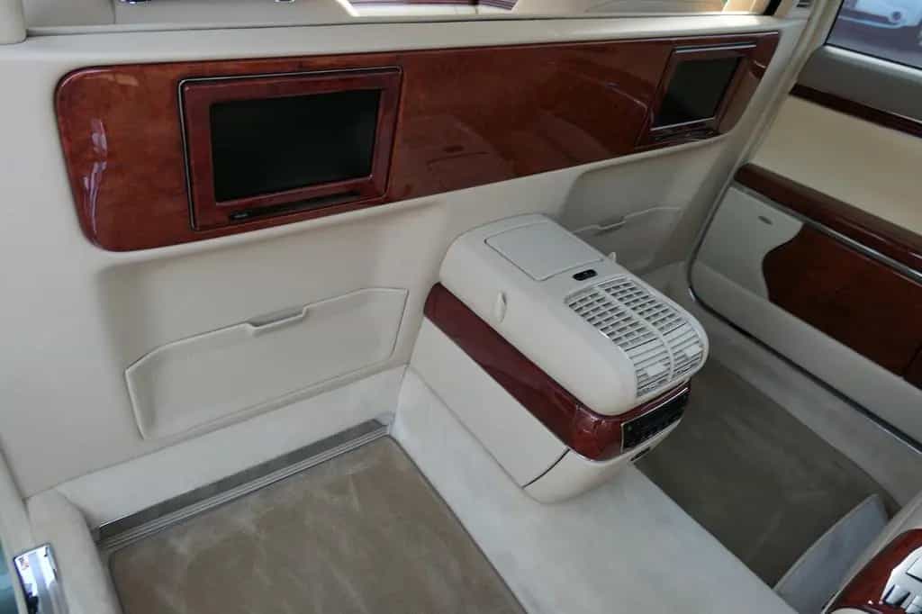 Maybach 62 Trennwand/Distronic/ 10/2003-photo-34