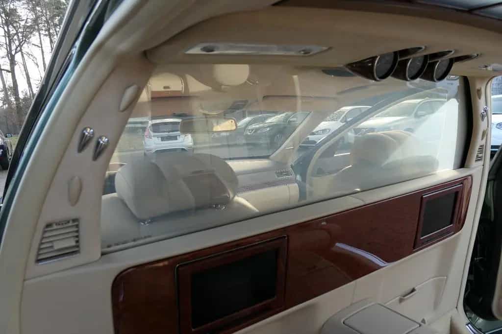 Maybach 62 Trennwand/Distronic/ 10/2003-photo-44