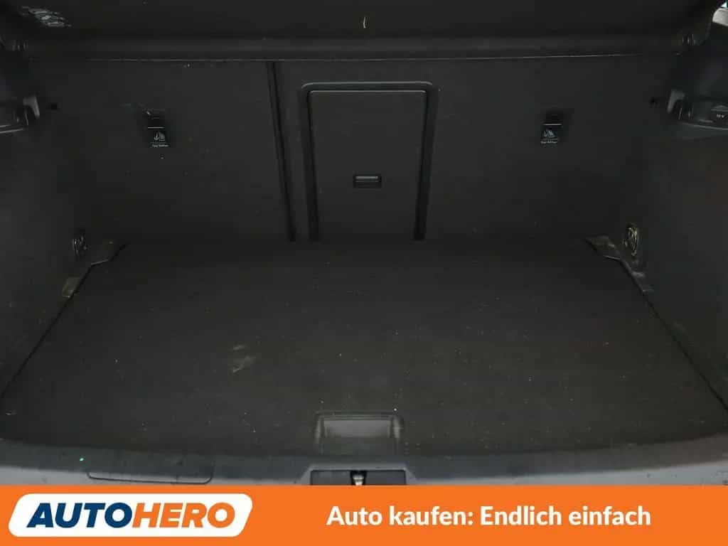 Volkswagen Golf VII 2.0 TDI GTD BMT Aut.*NAV*XENON*TEMPO*SH 01/2017-photo-17