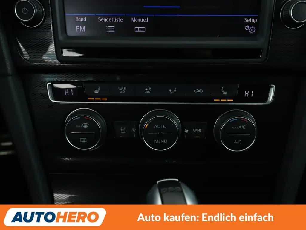 Volkswagen Golf VII 2.0 TDI GTD BMT Aut.*NAV*XENON*TEMPO*SH 01/2017-photo-22