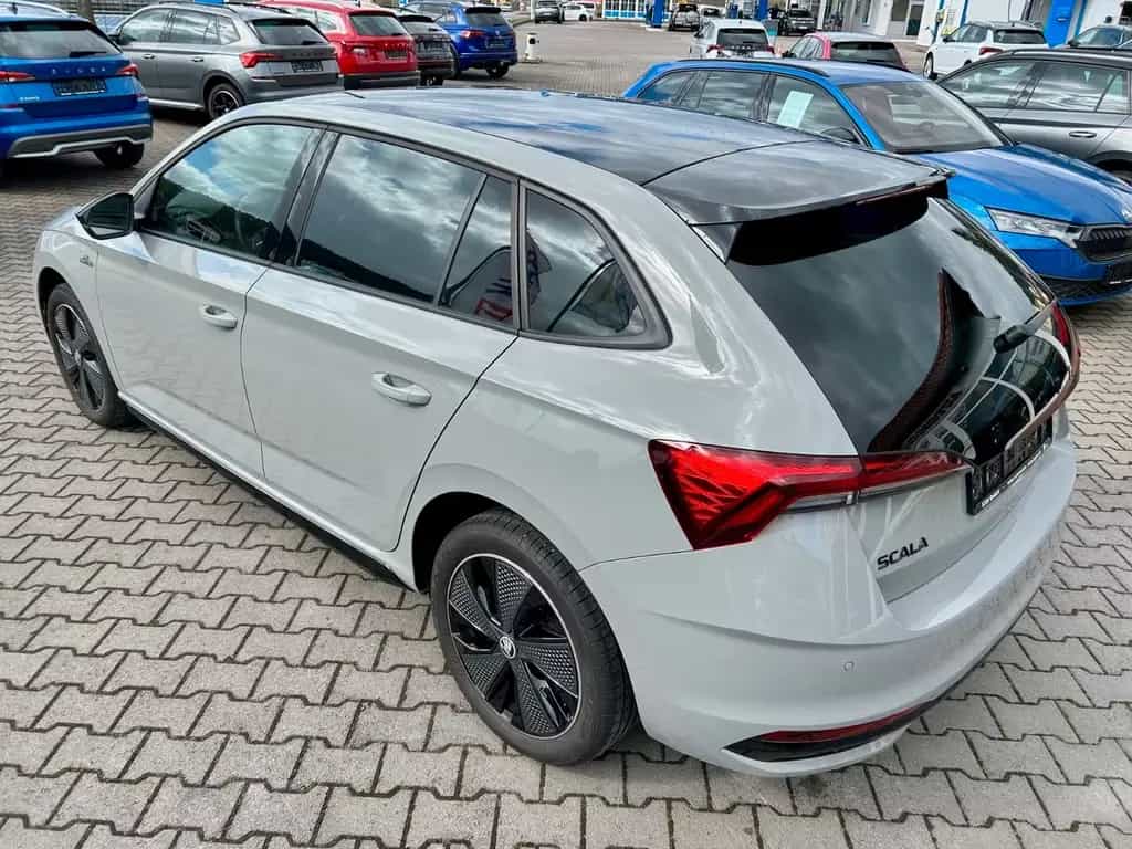 Skoda Scala FL DSG Monte Carlo BehWind Matrix 5JGarant 01/2025-photo-3