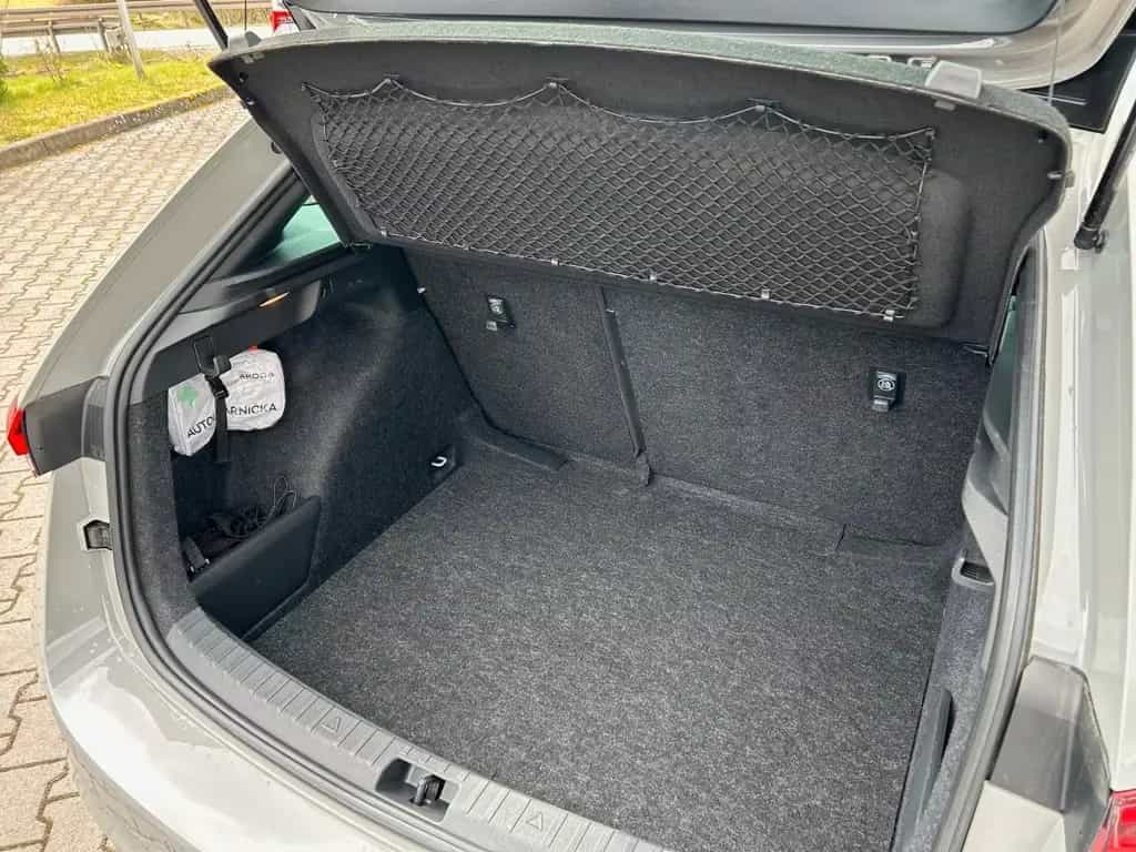 Skoda Scala FL DSG Monte Carlo BehWind Matrix 5JGarant 01/2025-photo-5