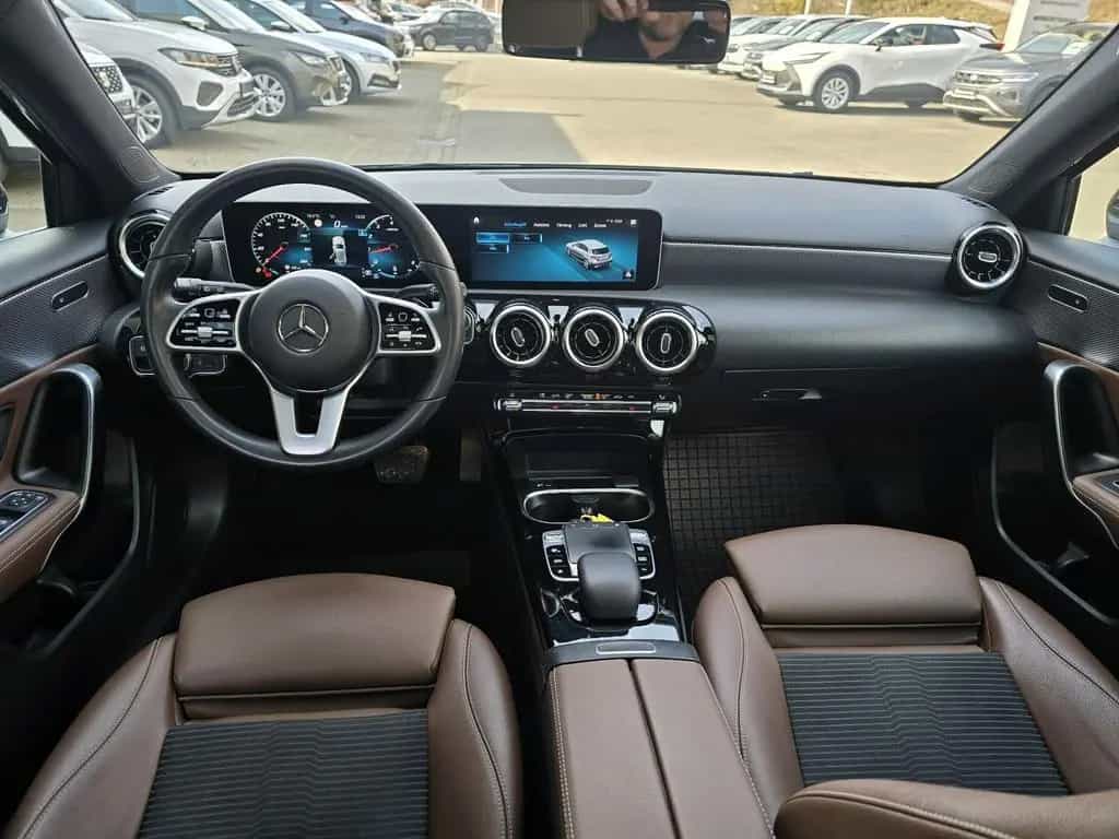 Mercedes-Benz A 200 Progressive*PANO-DACH*NAVIGATION*SITZHEIZU 12/2018-photo-11