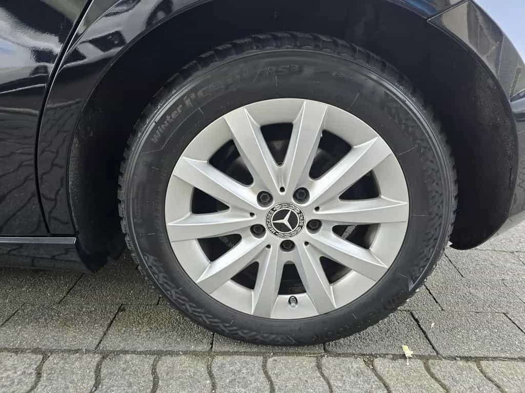 Mercedes-Benz A 200 Progressive*PANO-DACH*NAVIGATION*SITZHEIZU 12/2018-photo-12