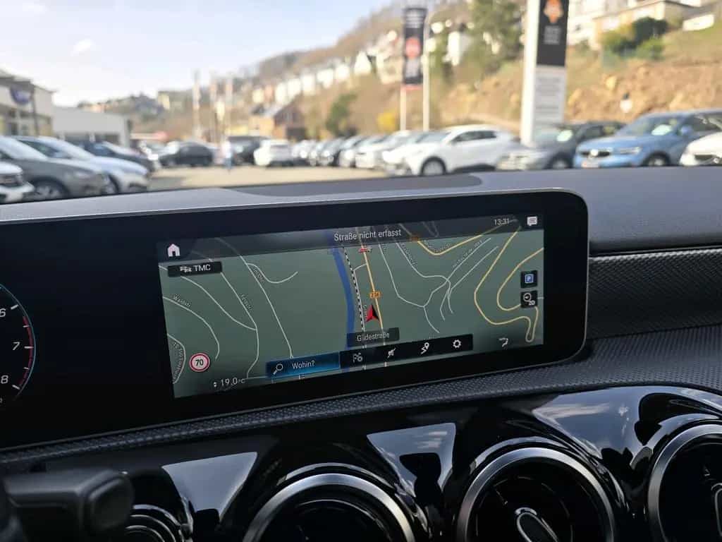 Mercedes-Benz A 200 Progressive*PANO-DACH*NAVIGATION*SITZHEIZU 12/2018-photo-8