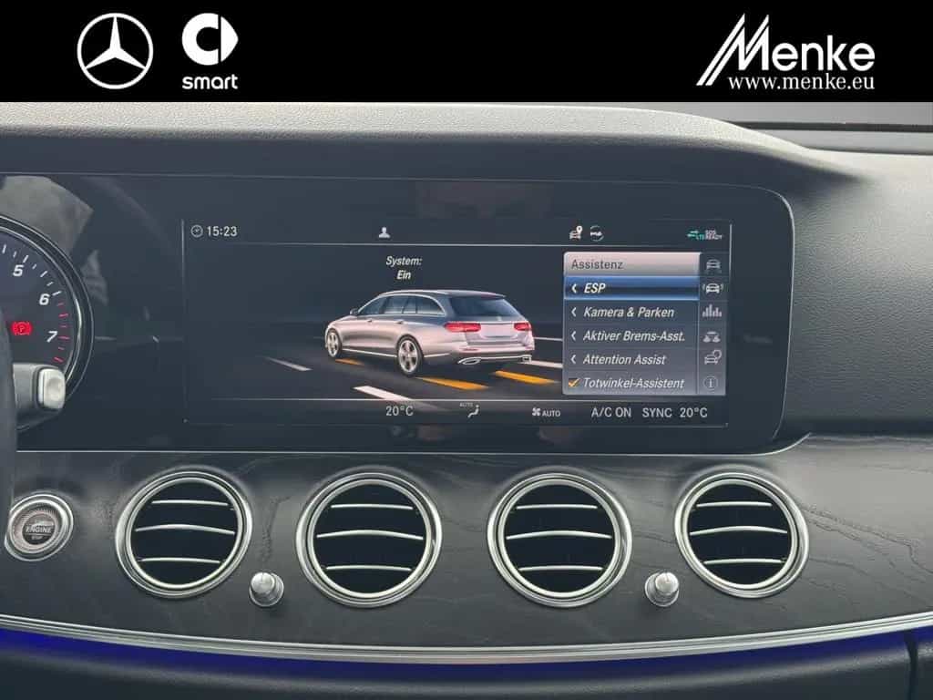 Mercedes-Benz E 200 4M T-Mod Night+AHK+Schiebedach+DAB+Kamera 04/2019-photo-12