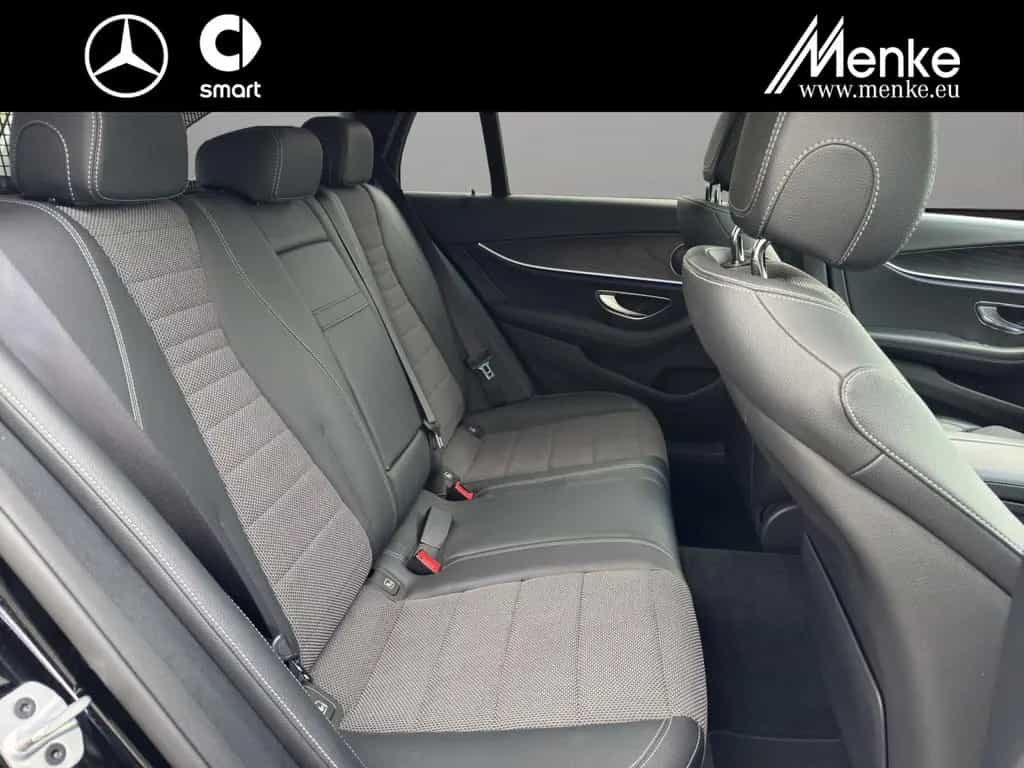 Mercedes-Benz E 200 4M T-Mod Night+AHK+Schiebedach+DAB+Kamera 04/2019-photo-6