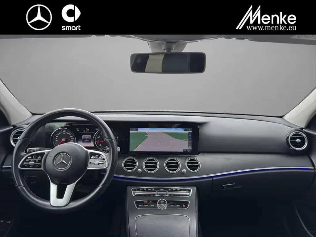 Mercedes-Benz E 200 4M T-Mod Night+AHK+Schiebedach+DAB+Kamera 04/2019-photo-7