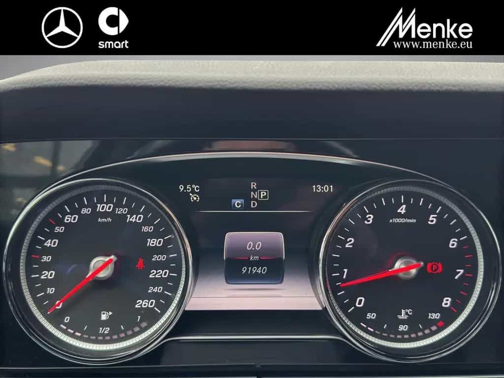 Mercedes-Benz E 200 4M T-Mod Night+AHK+Schiebedach+DAB+Kamera 04/2019-photo-9