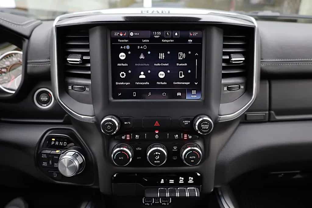 Dodge RAM 5.7 Laramie/BRC GAS/AHK/APPLE/SHZ/LHZ/R20 12/2022-photo-12