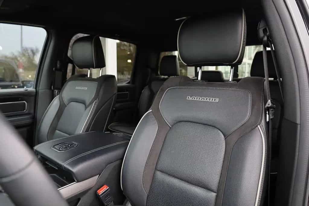 Dodge RAM 5.7 Laramie/BRC GAS/AHK/APPLE/SHZ/LHZ/R20 12/2022-photo-9