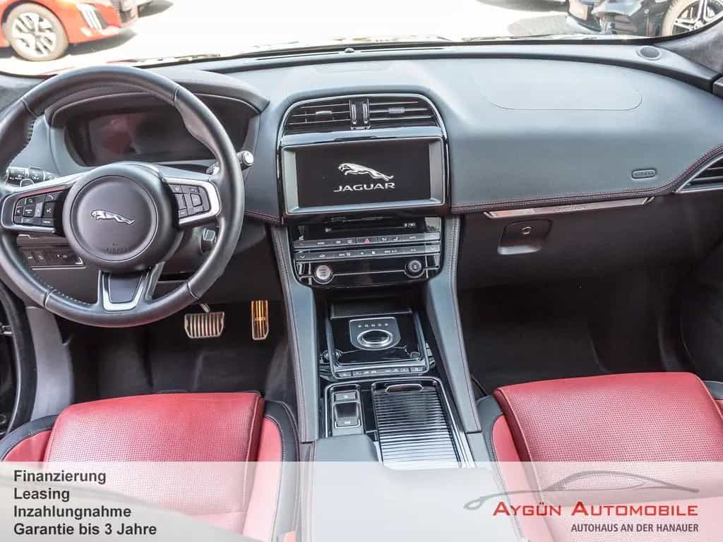 Jaguar F-Pace 25t Chequered Flag AWD*360-Kamera* 09/2020-photo-10