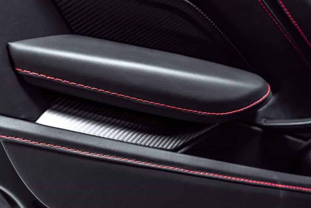 Aston Martin V12 Vantage *Q Paint*Black Beast*Carbon*1/333*New 08/2022-photo-19