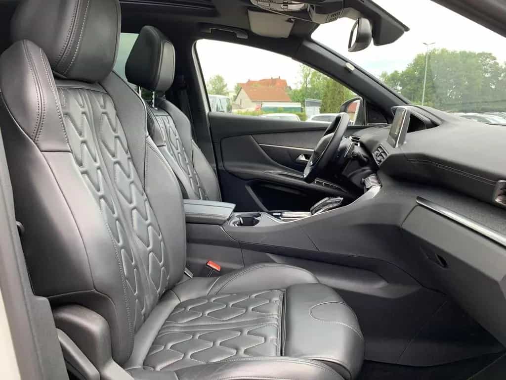 Peugeot 3008 GT-Line Pano+AHK+LEDER+Focal+360*Kamera+Nav 06/2020-photo-13