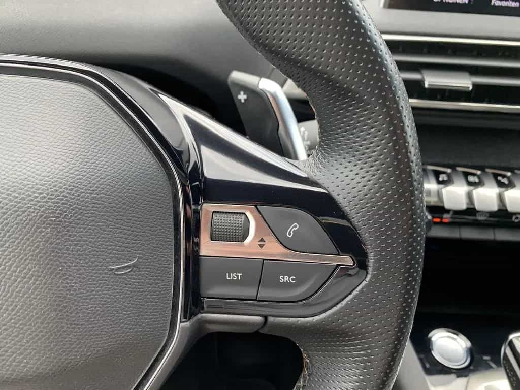 Peugeot 3008 GT-Line Pano+AHK+LEDER+Focal+360*Kamera+Nav 06/2020-photo-19