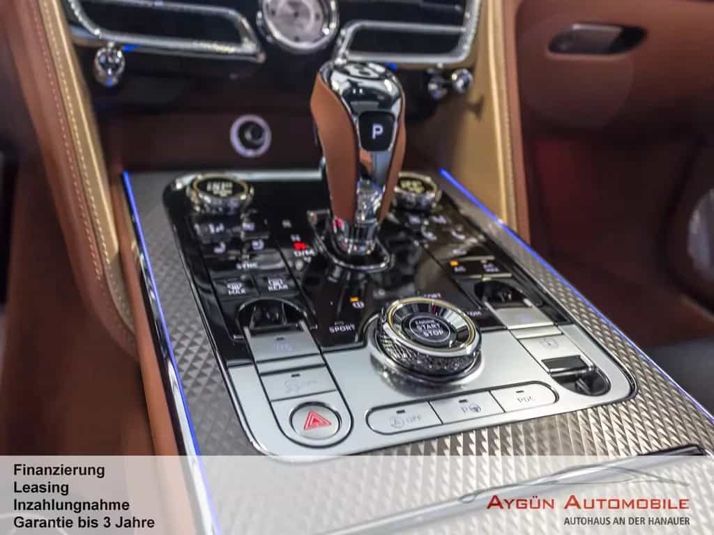 Bentley Continental Flying Spur Mulliner  V8 Export poss 05/2024-photo-15
