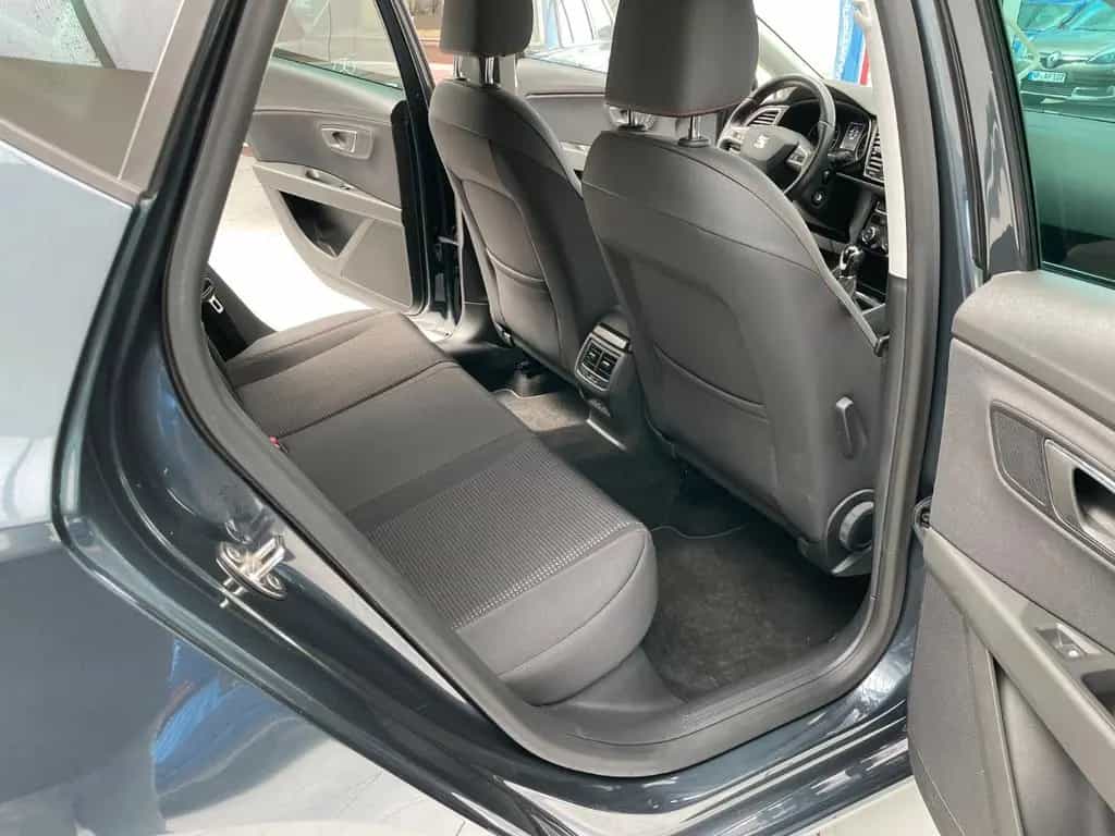 Seat Leon FR PDC LED RFK SHZ 08/2019-photo-9
