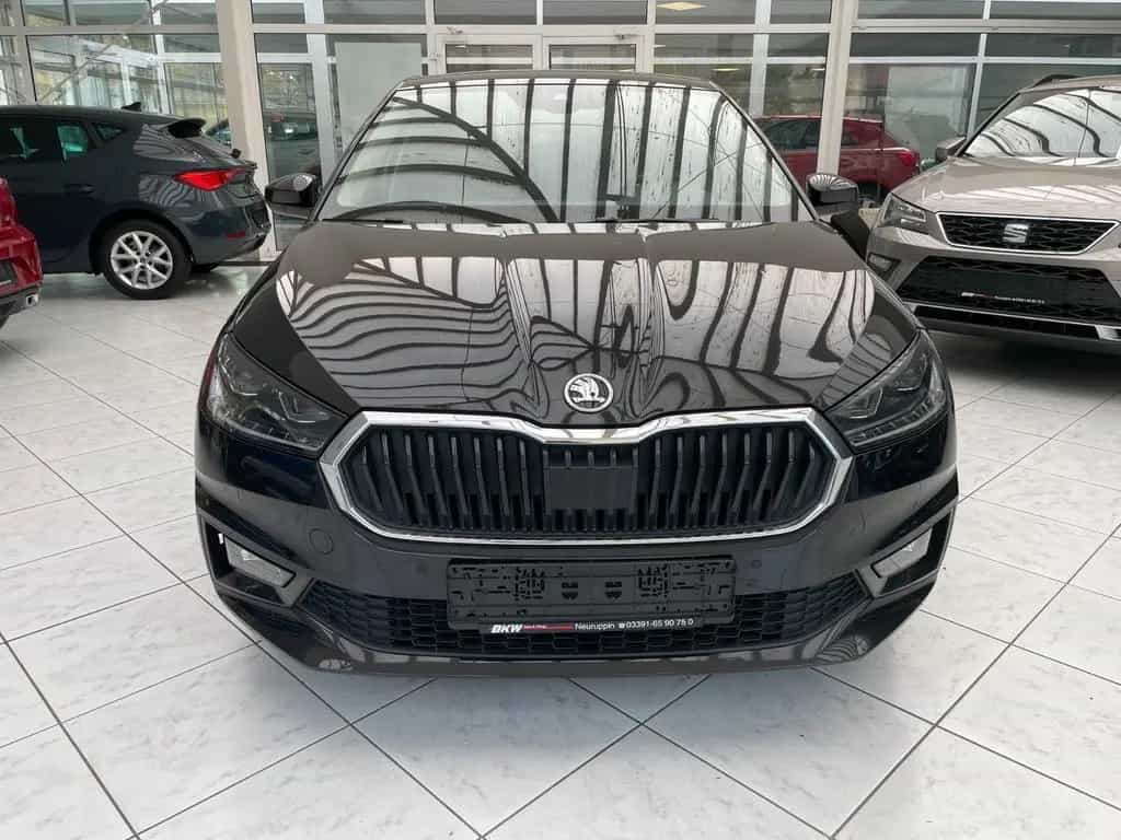 Skoda Fabia Style LED SmartLink PDC Klimaautomatic 01/2022-photo-7