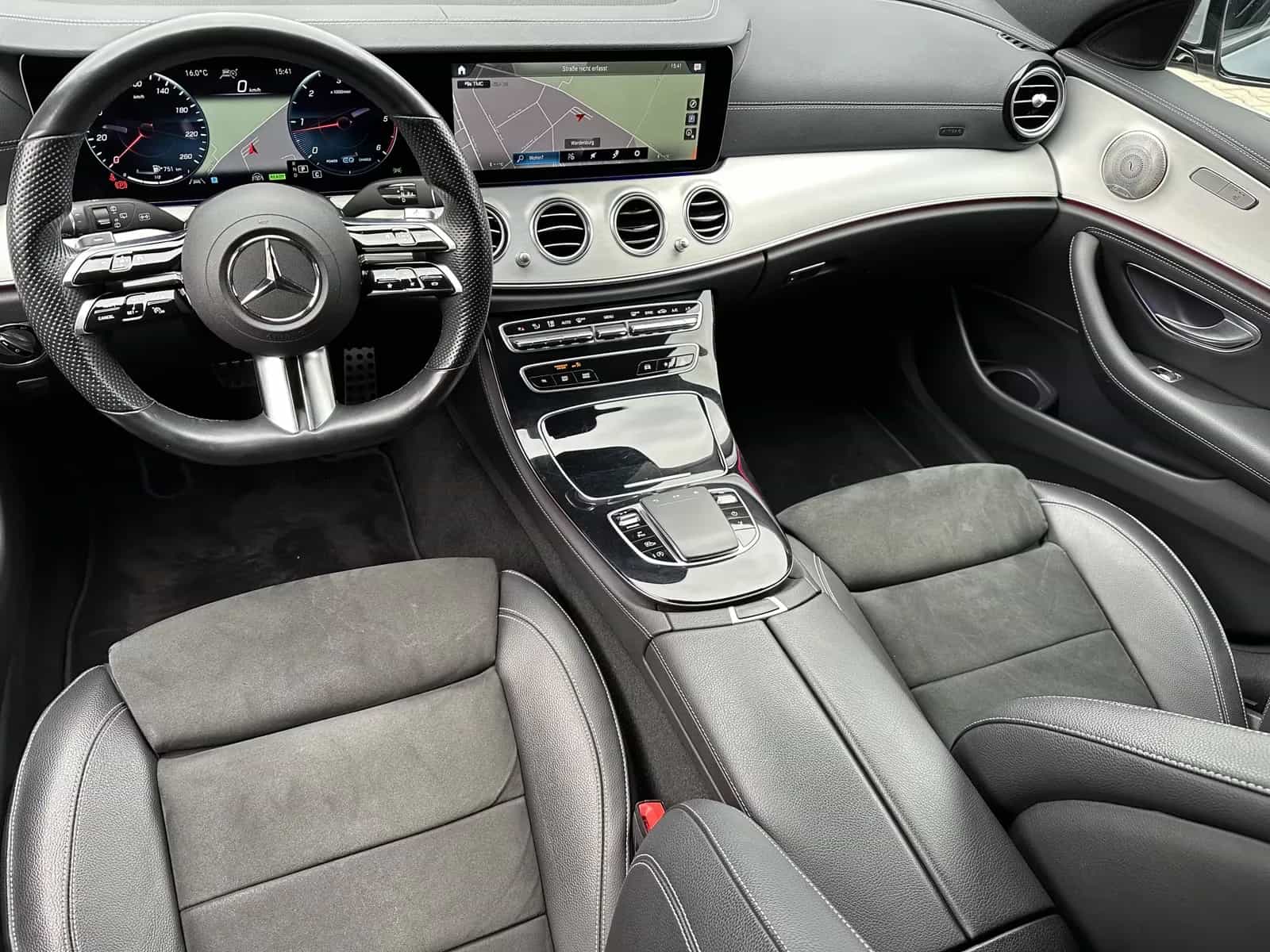 Mercedes-Benz E-Class 300 07/2022-photo-11