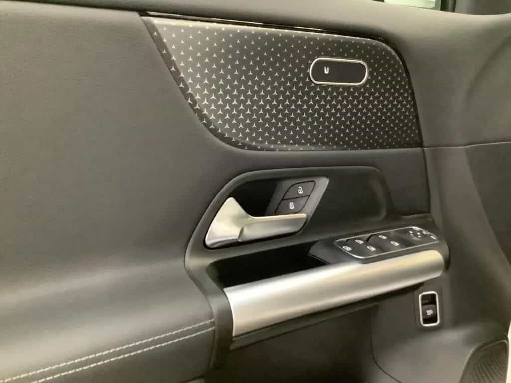 Mercedes-Benz GLA-Class d 4M Progressive/Off-Road/LED/Kamera/ 11/2024-photo-8