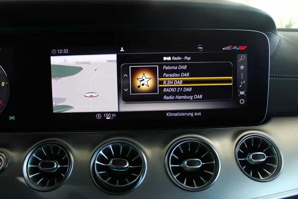 Mercedes-Benz E-Class 220 d Coupe AMG-LINE 05/2019-photo-19