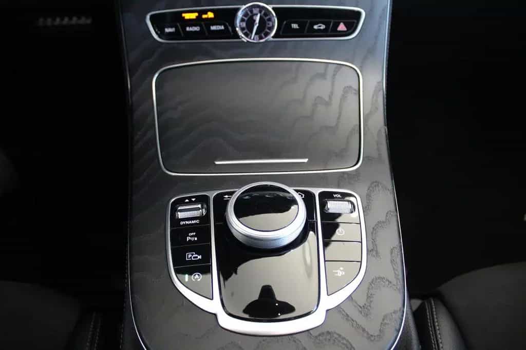 Mercedes-Benz E-Class 220 d Coupe AMG-LINE 05/2019-photo-23